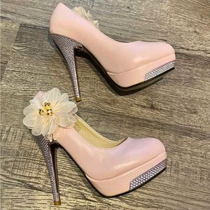 Shoes/Pumps